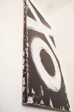 Load image into Gallery viewer, Hugs &amp; Kisses
